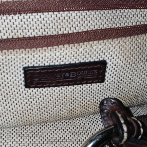 Dooney bourke - Picture 3 of 7